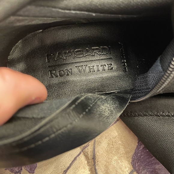 Suede boots they go over the knee. - Picture 8 of 12